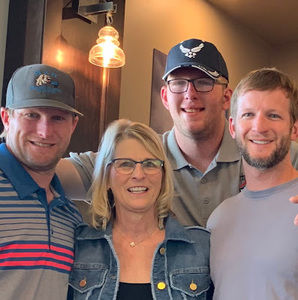 Meet your Posher, Monica